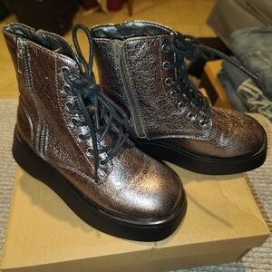 Steve Madden girls Metallic Combat Boots with Zipper Detail